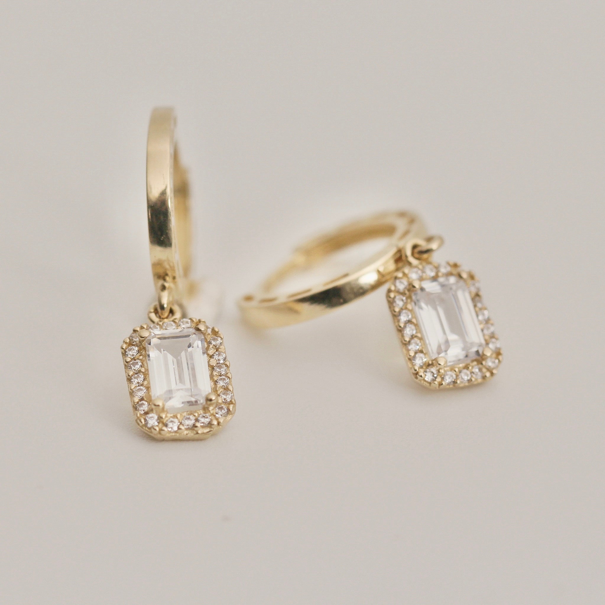 Gold Earrings Gold Earrings