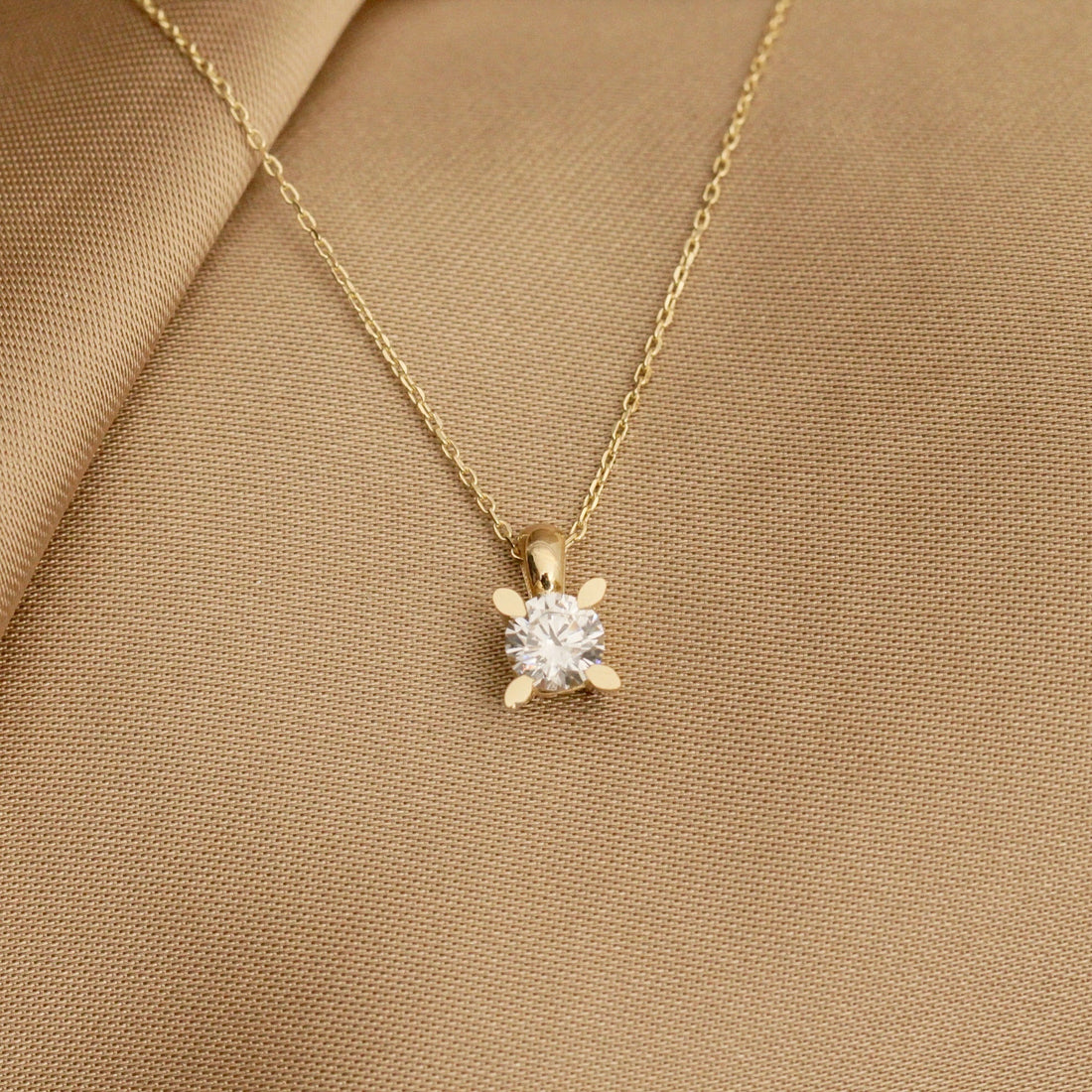 925 Sterling Silver Wedge Nail Solitaire Stone Necklace